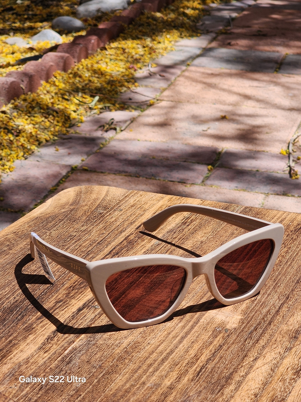 DIFF Eyewear Women's Camila 55mm Cat Eye Almond Sunglasses - Picture 5 of 10